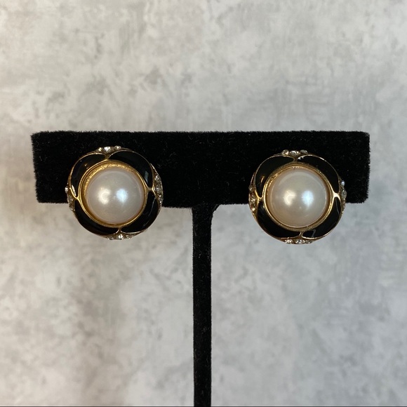 Faux Pearl & Black Enamel & Crystal Clip Earrings - Picture 1 of 6